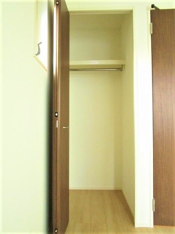 収納　洋室：クローゼット