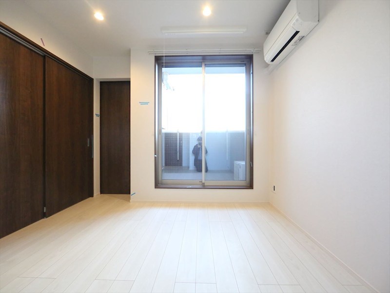 バルコニー　ＬＤＫ11帖　エアコン完備　バルコニー　同仕様写真