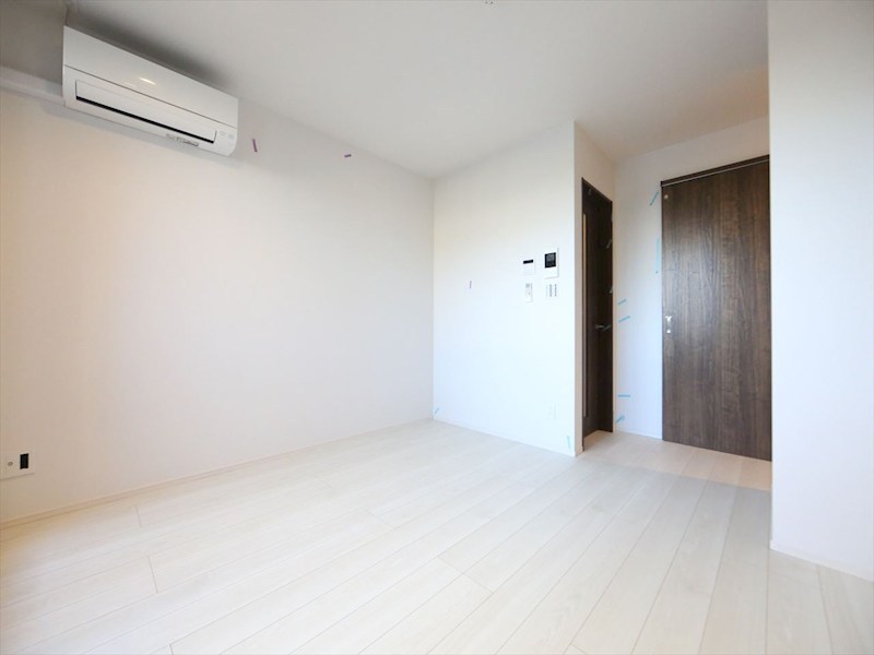 居室・リビング　ＬＤＫ11帖　システムキッチン　エアコン完備　同仕様写真