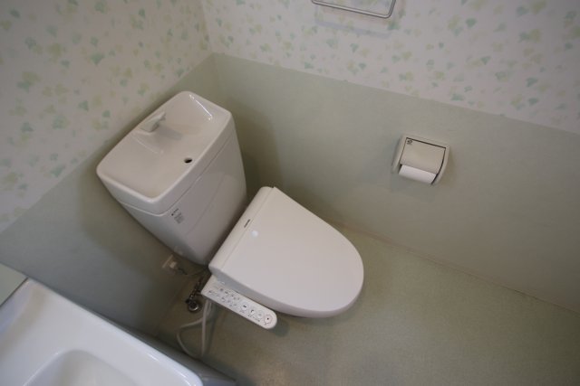 トイレ　別室の参考写真です。※現況優先