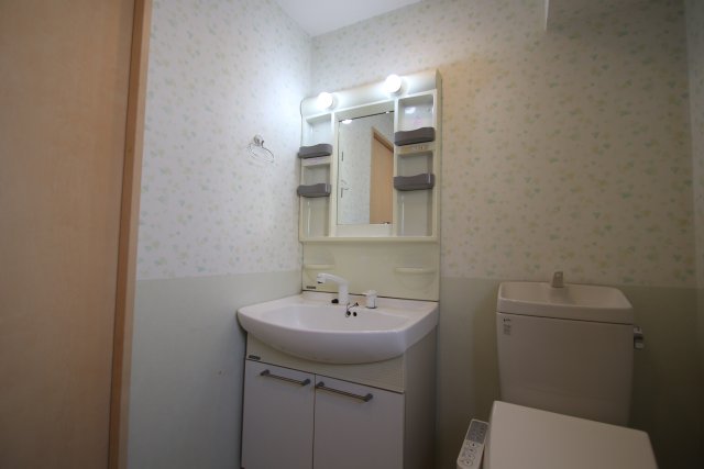 洗面設備　別室の参考写真です。※現況優先