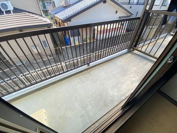 バルコニー　広々としたバルコニーです