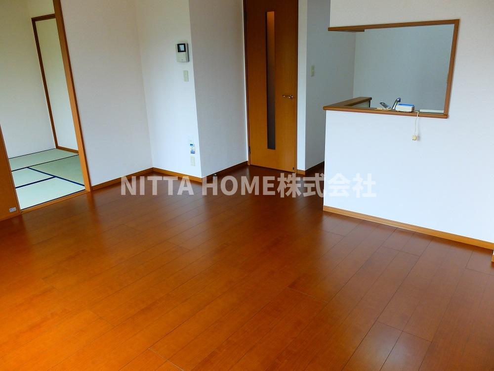 居室・リビング　リビングは広々１４帖あります☆彡