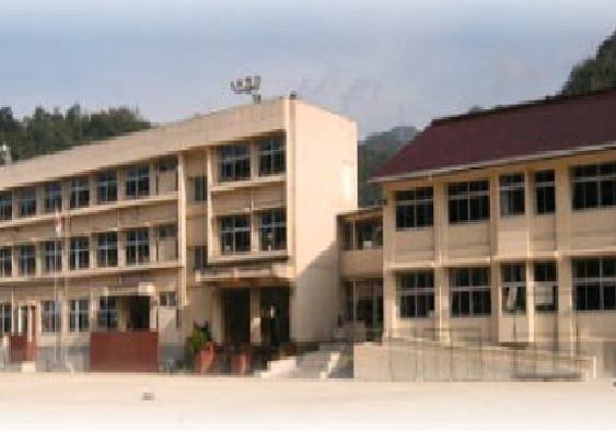 小学校　三原市立中之町小学校（小学校）まで1416m