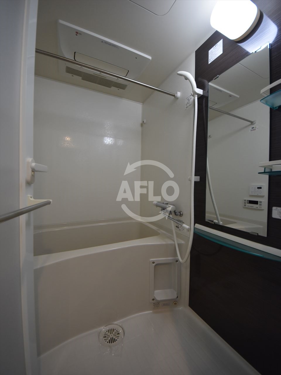 バス・シャワールーム　レジュールアッシュ大阪城WEST　浴室