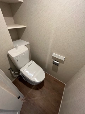 トイレ　トイレ