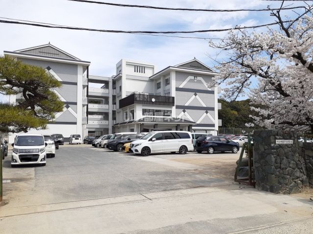 中学校　福山市立城北中学校（中学校）まで1388m