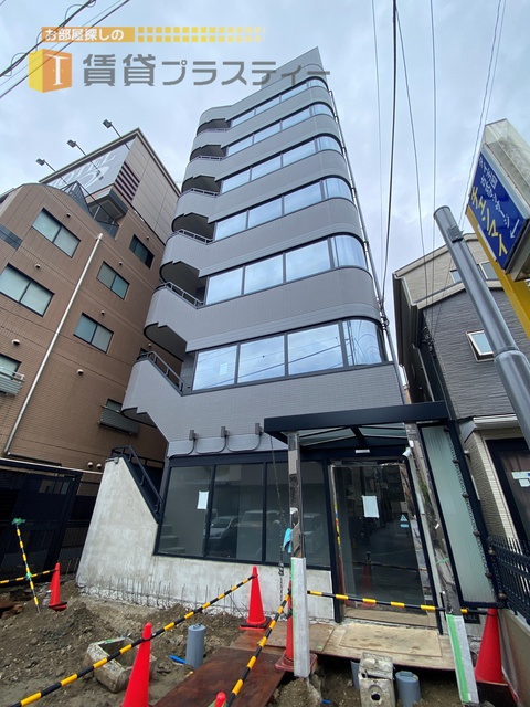 建物外観　千葉街道を一本入ったところに。。