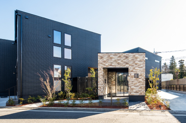 建物外観　オシャレなエントランス☆
