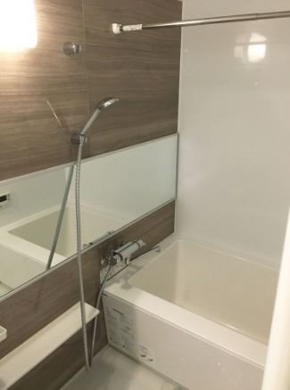 バス・シャワールーム　浴室
