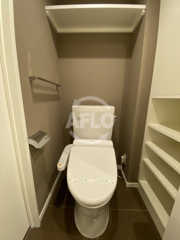 トイレ　リセス大阪イースト　トイレ