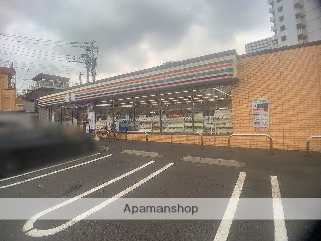 コンビニ　セブン－イレブン川崎日進町西店（コンビニ）まで437m