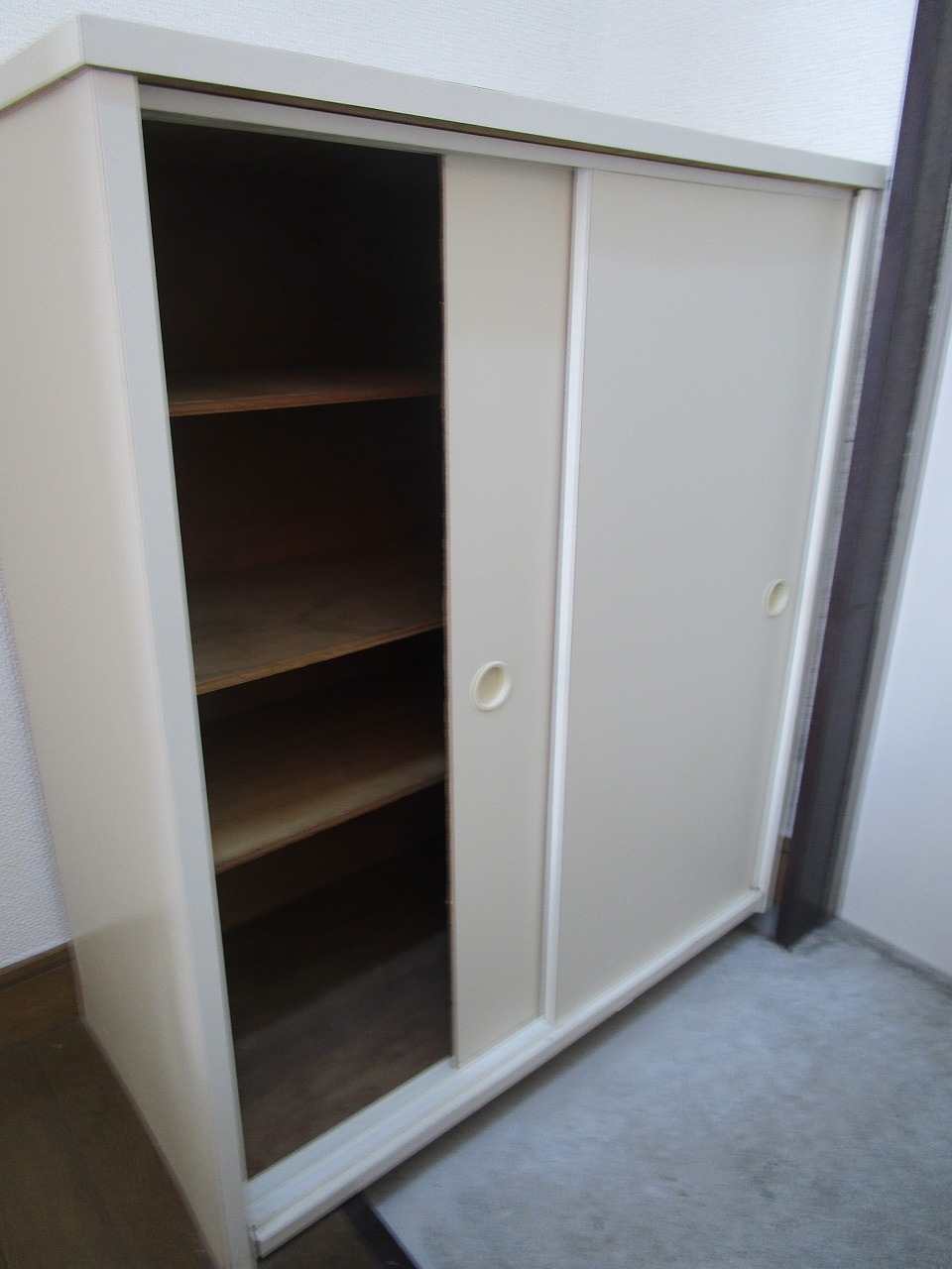 玄関　※別部屋参考写真