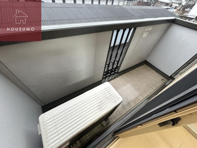 バルコニー　お洗濯にも便利なバルコニー付き