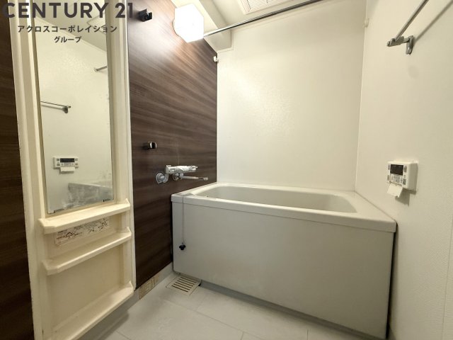 バス・シャワールーム　追い焚き機能付き