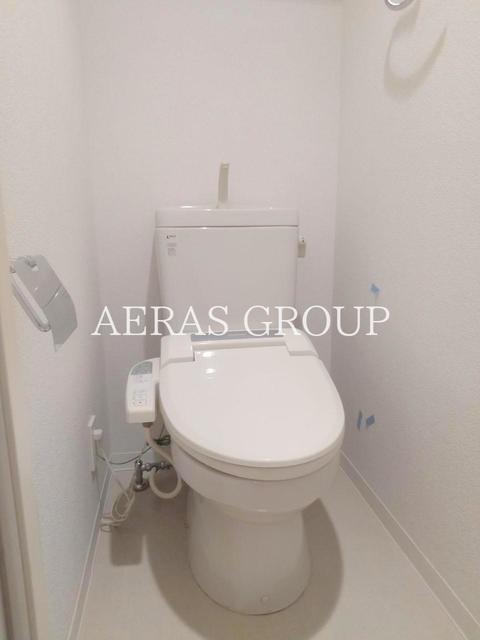 トイレ　※同仕様タイプの写真です