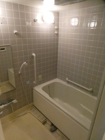 バス・シャワールーム　＊同タイプ別部屋参照