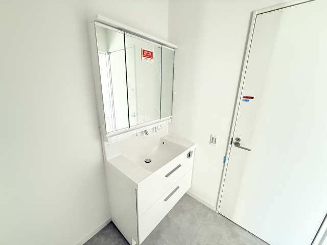 洗面設備　工事中状況写真