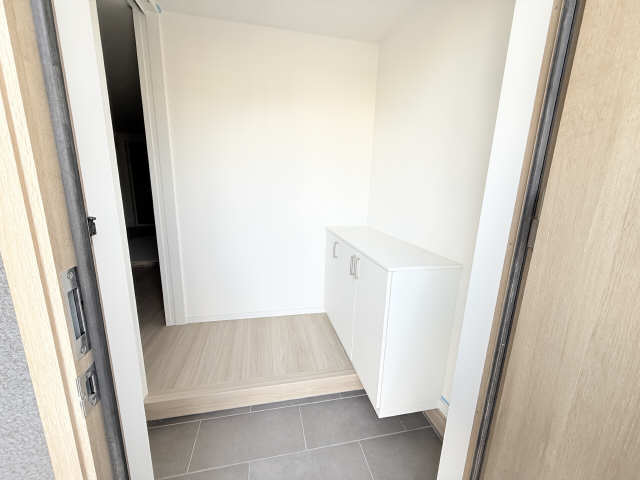 玄関　工事中状況写真