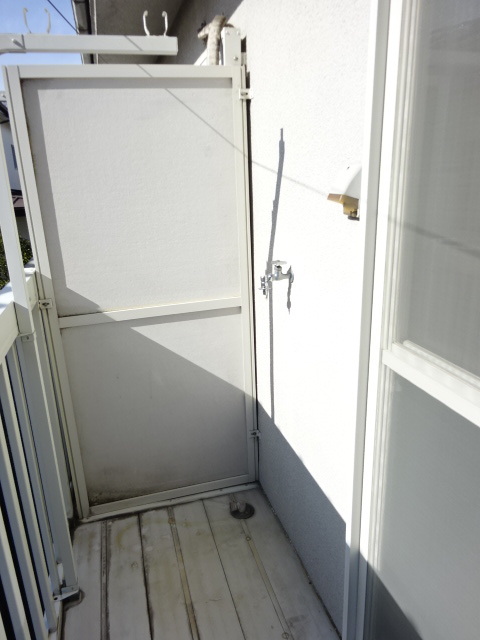 バルコニー　☆専有部に洗濯機おけます☆