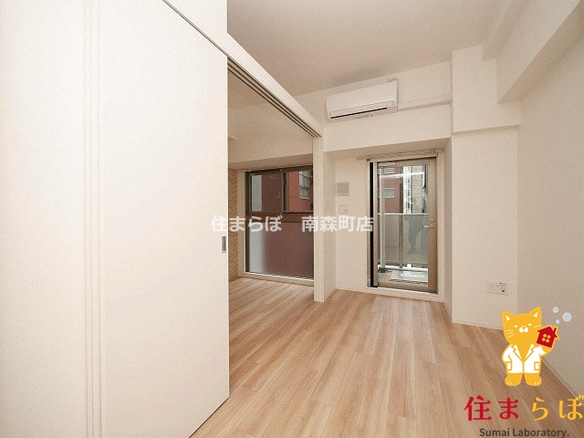 居室・リビング　「“合う暮らし”を、LINEで一緒に描こう。」