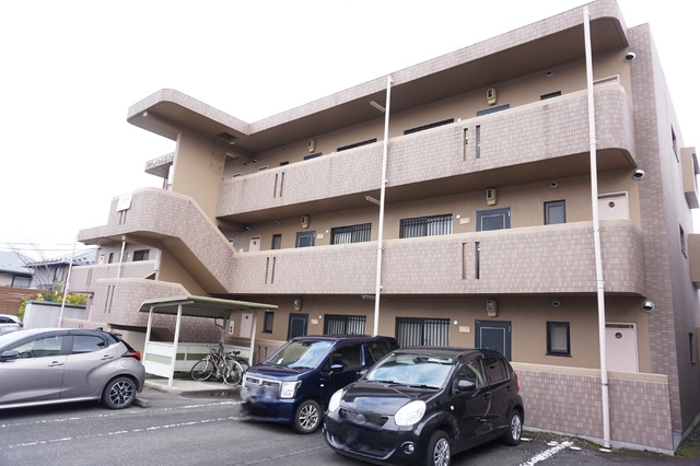 建物外観　２０２５年１１月撮影