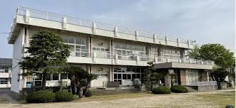 小学校　出雲市立出東小学校（小学校）まで1961m