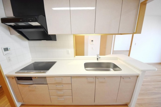 キッチン　※別部屋の参考写真です。