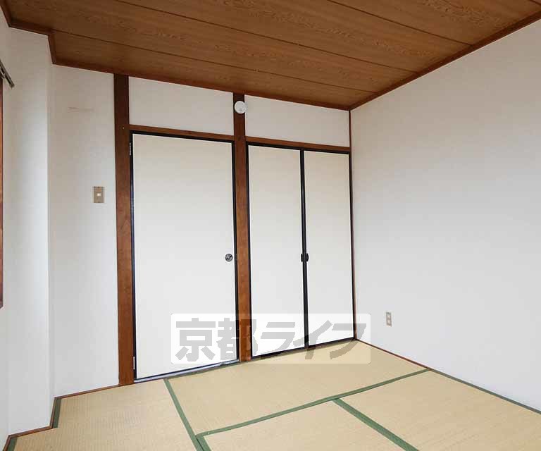 居室・リビング　きれいな和室です。