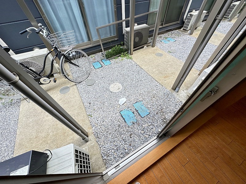 バルコニー　同仕様部屋写真