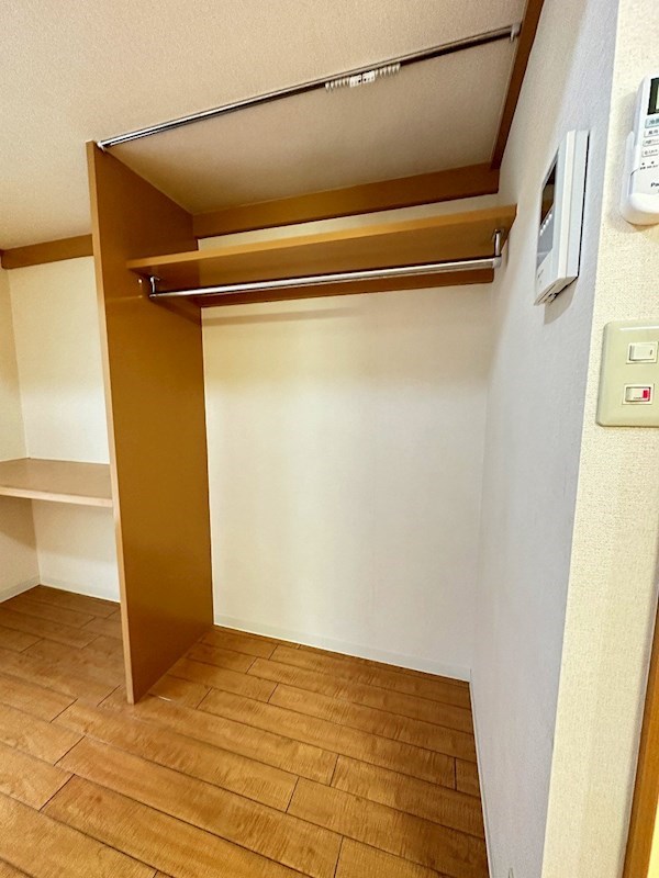 収納　同仕様部屋写真