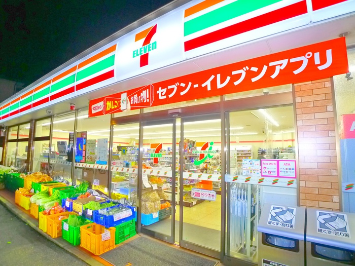コンビニ　セブンイレブン（コンビニ）まで70m