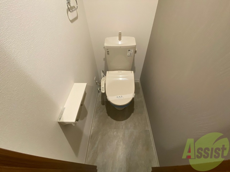 トイレ　ウォシュレット機能がついたトイレ。安心して使用できますね。