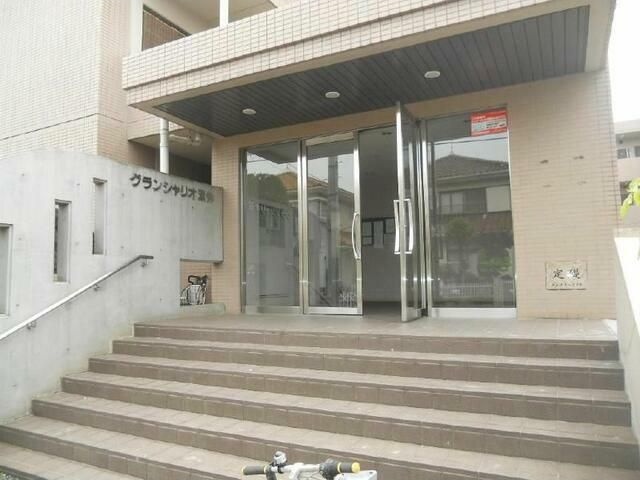 エントランス　毎日通るエントランスはこのようになっています