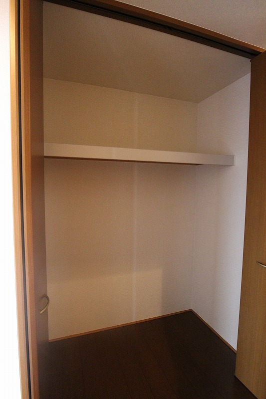 収納　写真は別号室です。