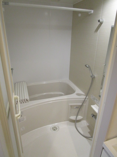 バス・シャワールーム　浴室追焚・乾燥機付バスルーム