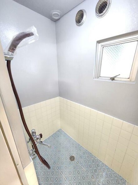 バス・シャワールーム　シャワールーム