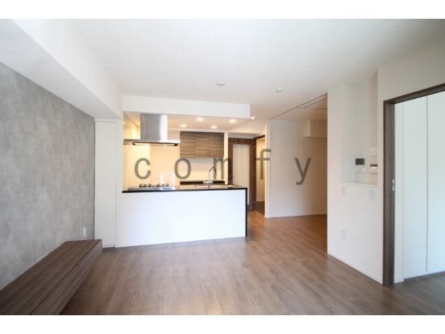 居室・リビング　床暖房付きリビングダイニング