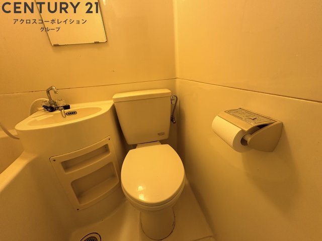 トイレ　掃除のしやすいシンプルなトイレです☆