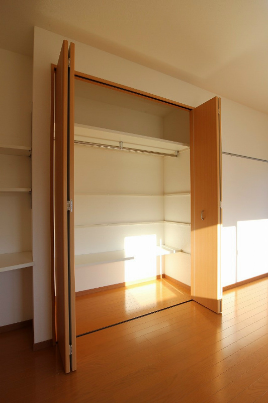 収納　※別号室の写真です。収納も広めです♪