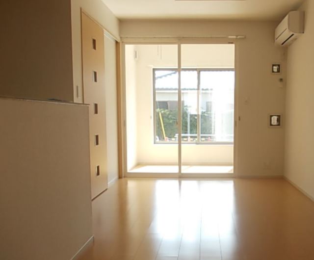 居室・リビング　13.4帖南向きのＬＤＫ