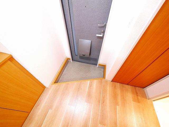 玄関　収納もある玄関です