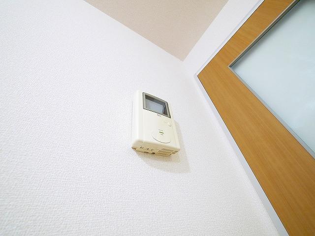 セキュリティ　誰が来たのかドアを開ける前に確認できます