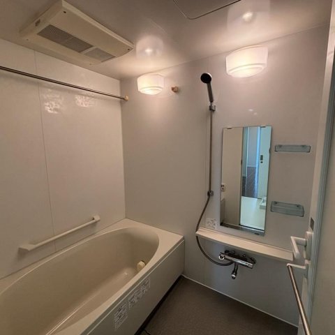 バス・シャワールーム　浴室