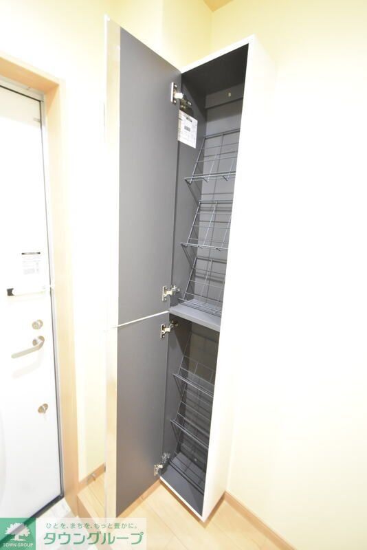 玄関　★お部屋探しは株式会社タウンハウジング東京まで★