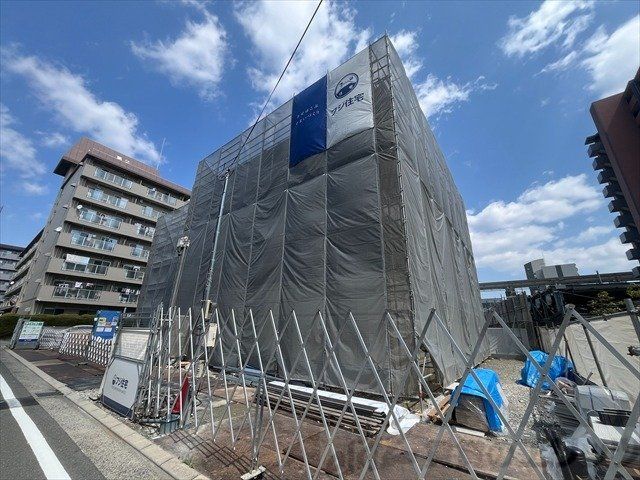 建物外観　駐車場