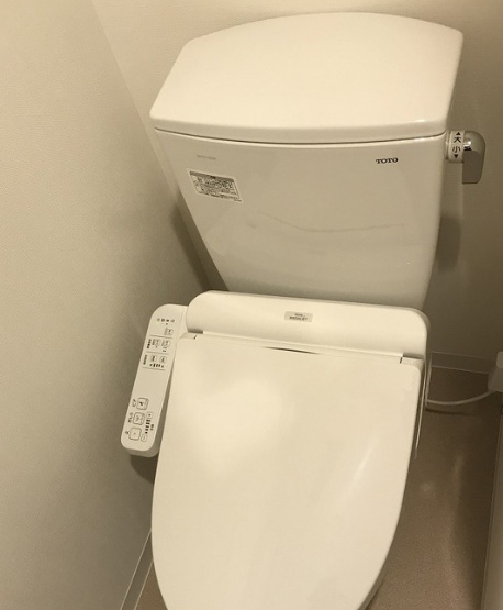 トイレ　クラリッサ横浜阪東橋