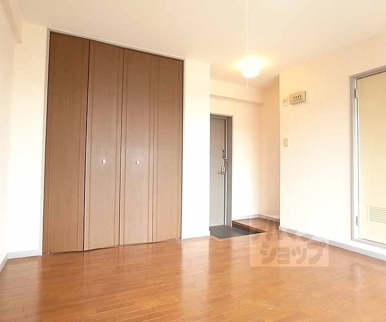 居室・リビング　南向きで日当たり良好です