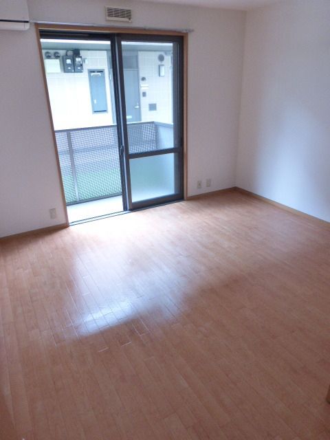 その他部屋・スペース　★明るい洋室です★