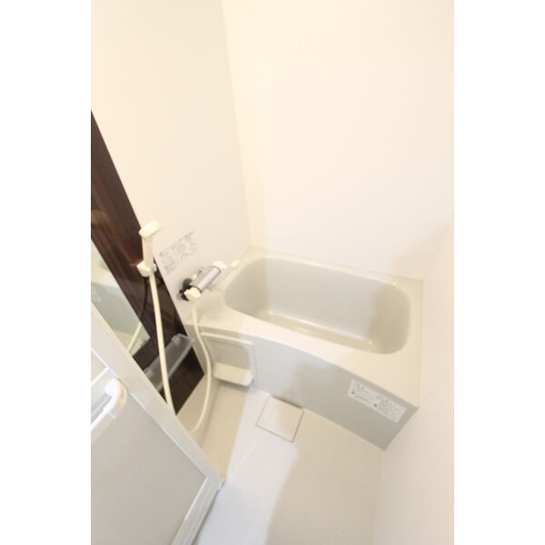 バス・シャワールーム　同シリーズ物件の写真となります。